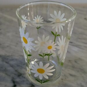 Floral Glass Tumbler with White Daisies